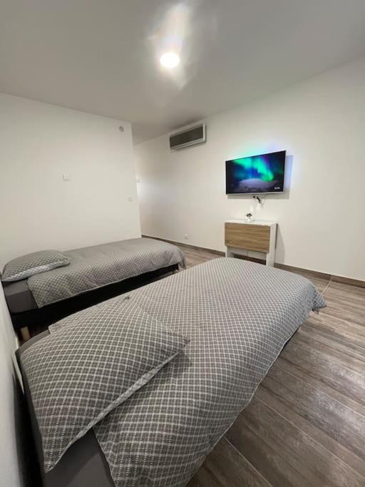 Superbe Appartement A 15 Min De Lyon Saint-Fons Esterno foto